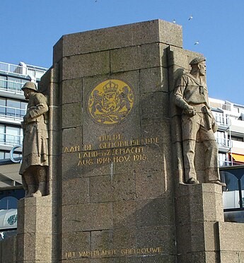 Monument_leger_en_vloot oude situatie (wikicommons) 2